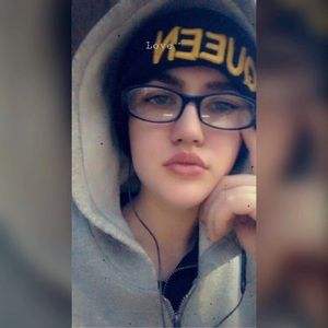 Meet your Posher, Aurora